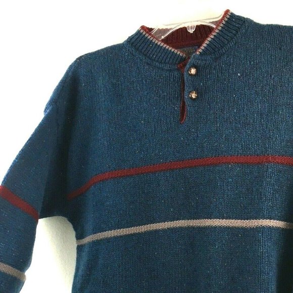 Pendleton Vintage 100% Virgin Wool Mens L Button Closure. Small hole in chest - Picture 3 of 10